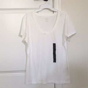 White scoop neck tee